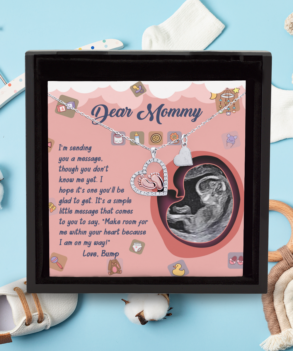 Mom To Be Baby Feet Necklace Gift - I'm On My Way